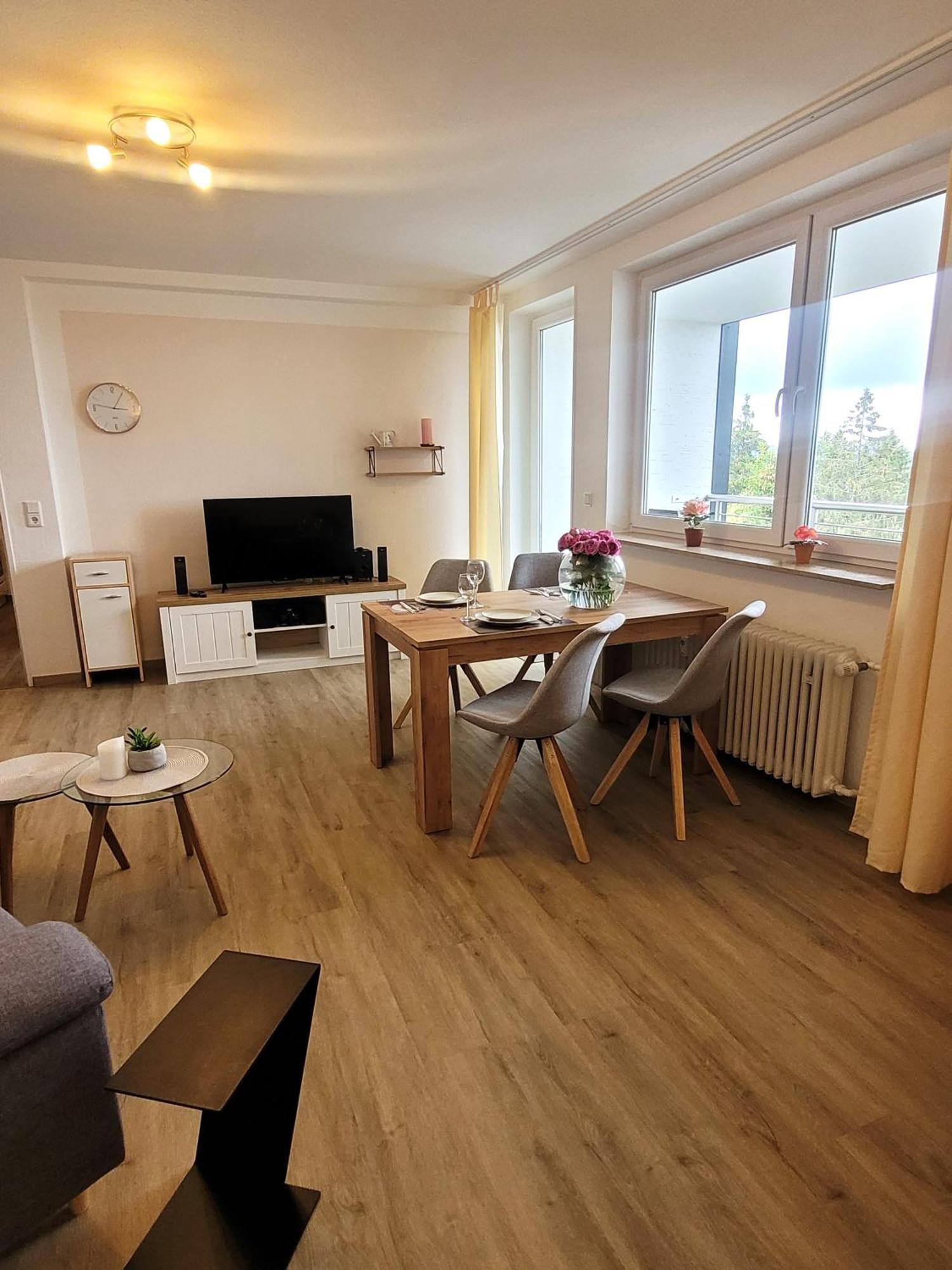 Apartment 21123